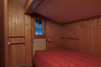 Schlafzimmer 2 der oberen Wohnung